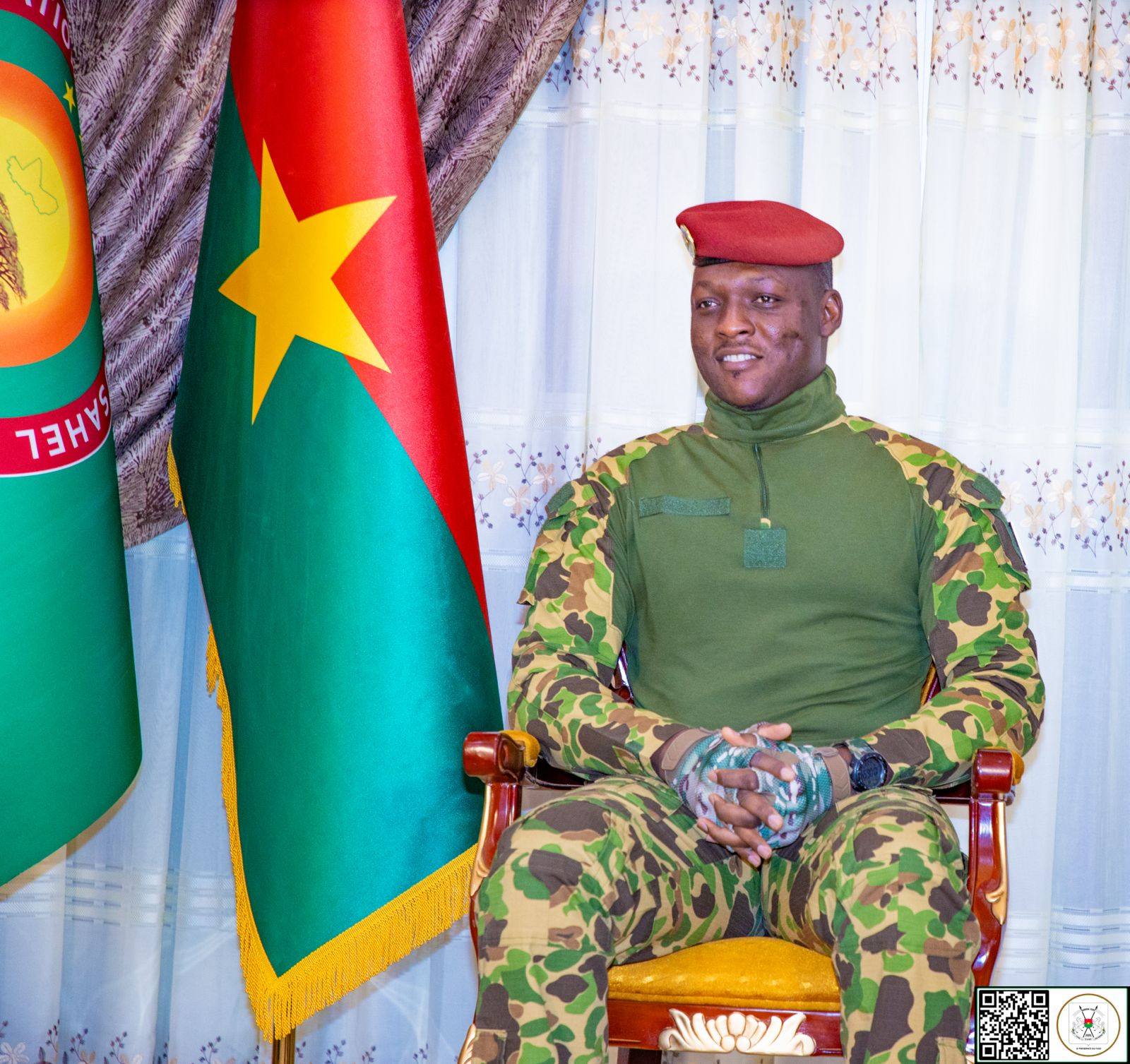 le Président du Faso, Chef de l'Etat, Son Excellence le Capitaine Ibrahim TRAORE