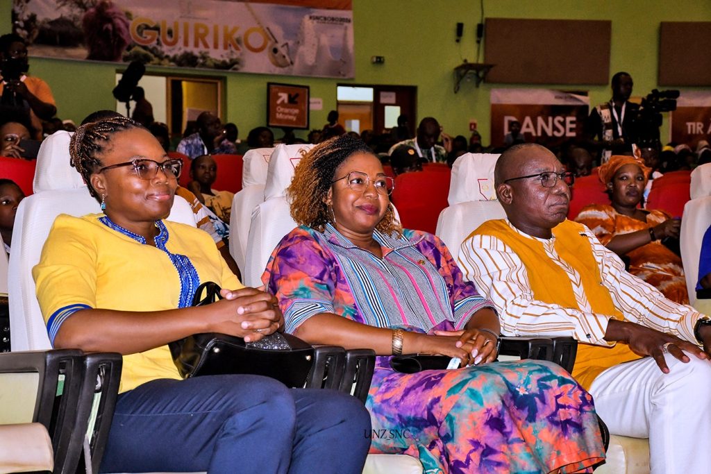 Les autorités administratives et universitaire de région de Nando encouragent les artistes, SNC Bobo-Dioulasso 2026